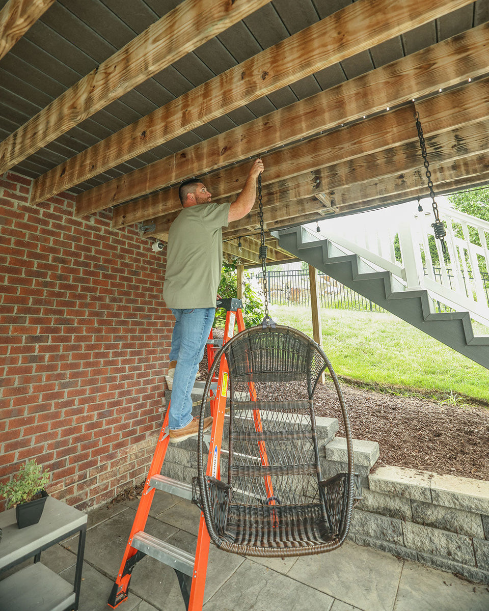 Why Renters Love the Hercules Hanger for Deck & Patio Decor